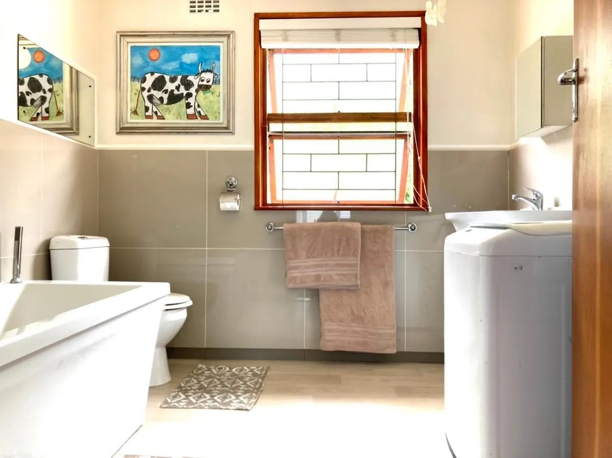 Two Oceans Artist'S Home. Fish Hoek